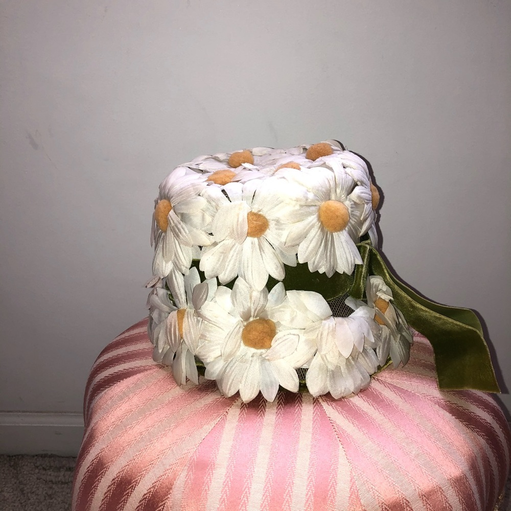 Vintage Daisy Straw Hat